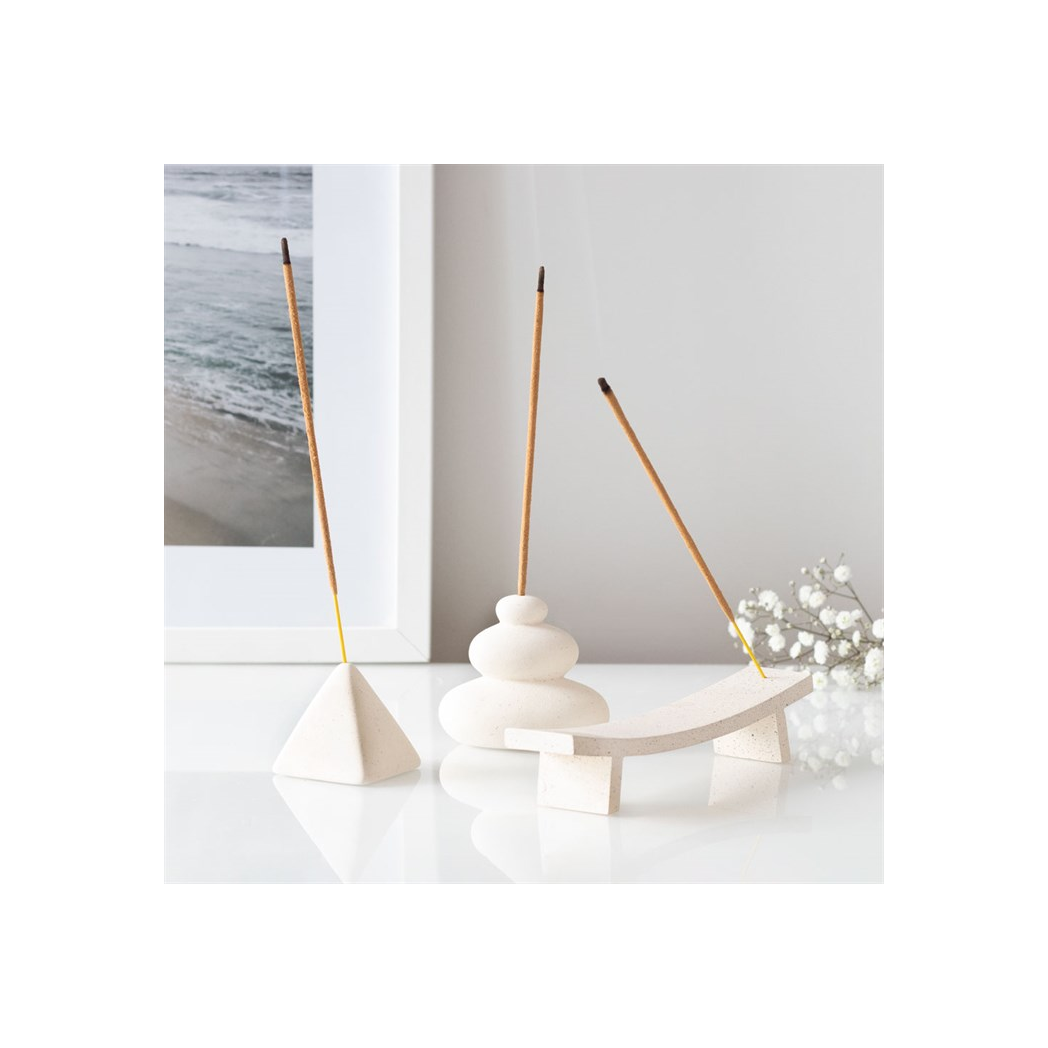 N/A Cream Speckle Balancing Stones Incense Stick Holder -