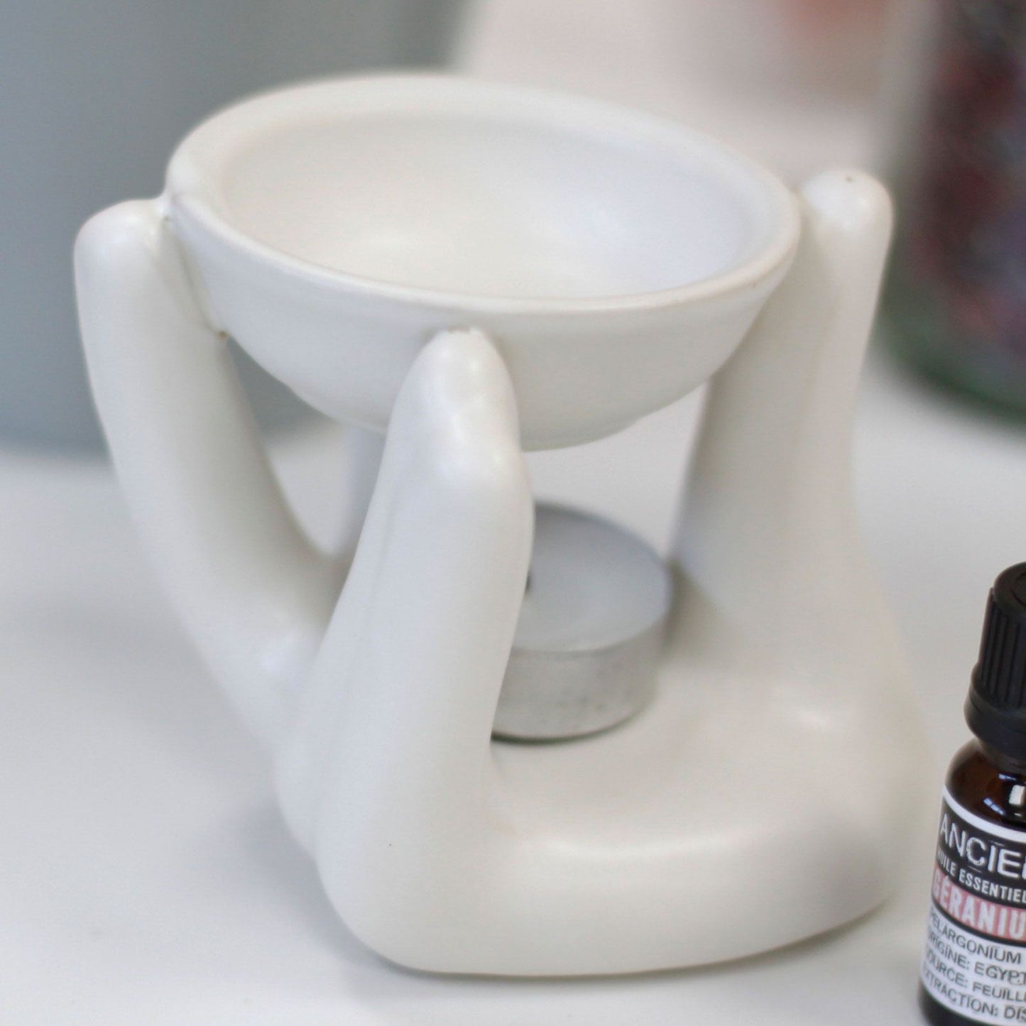 Helping Hand Oil Burner - Elegant White Design for Aromatherapy