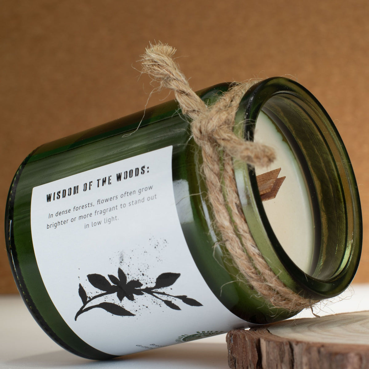 Jasmine Glade Woodwick Candle – Experience Tranquility with Natural Floral Aromas