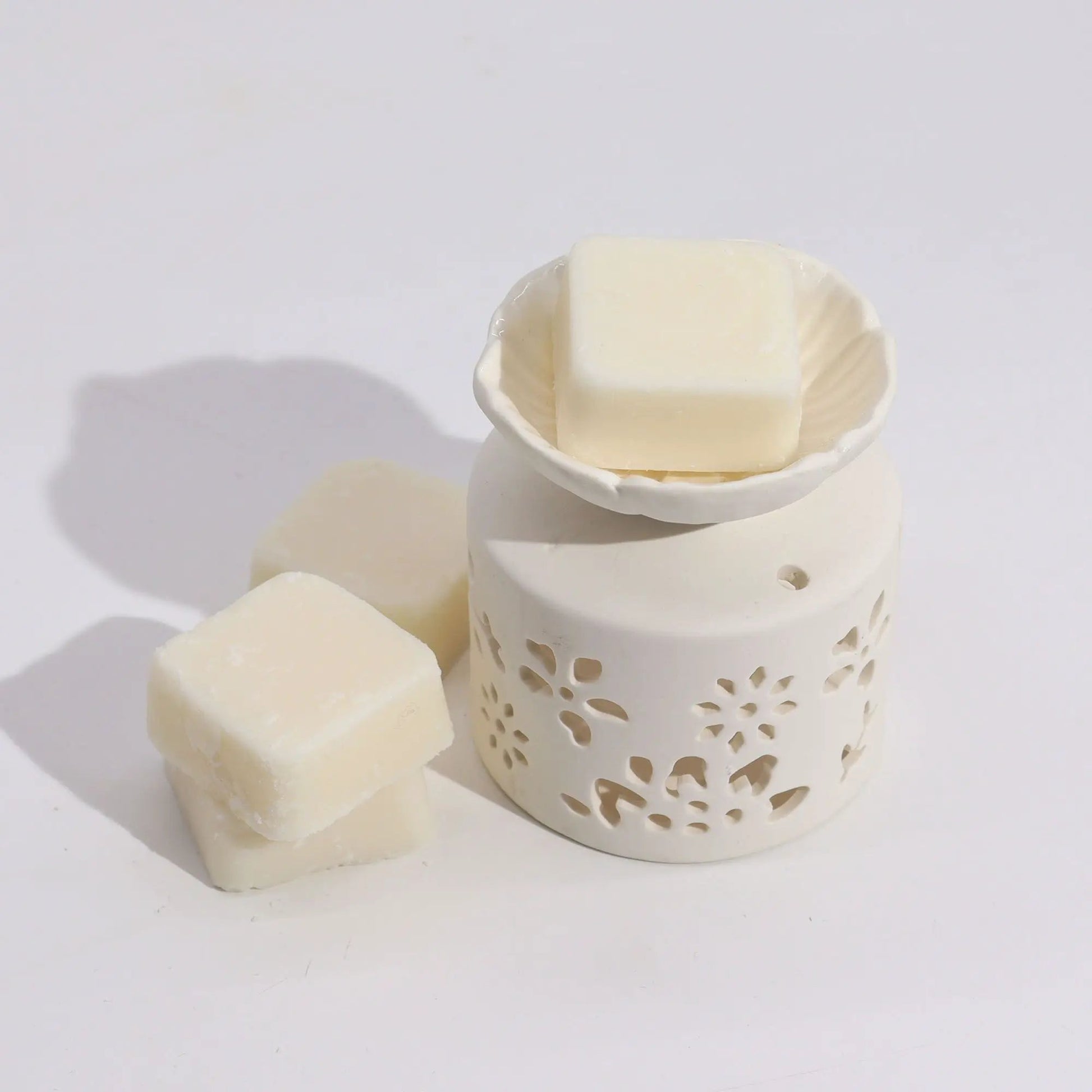 AW Dropship UK Agnes + Cat Fragrance Gift Set - Tea & Roses - Agnes + Cat Gift Sets