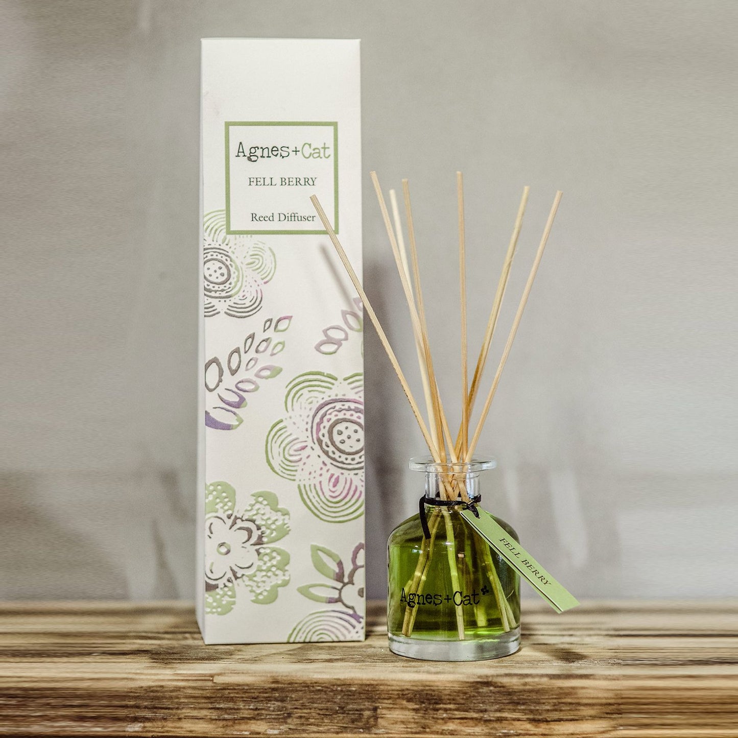 140ml Reed Diffuser Fell Berry - Invigorate Your Space with Fresh Scents