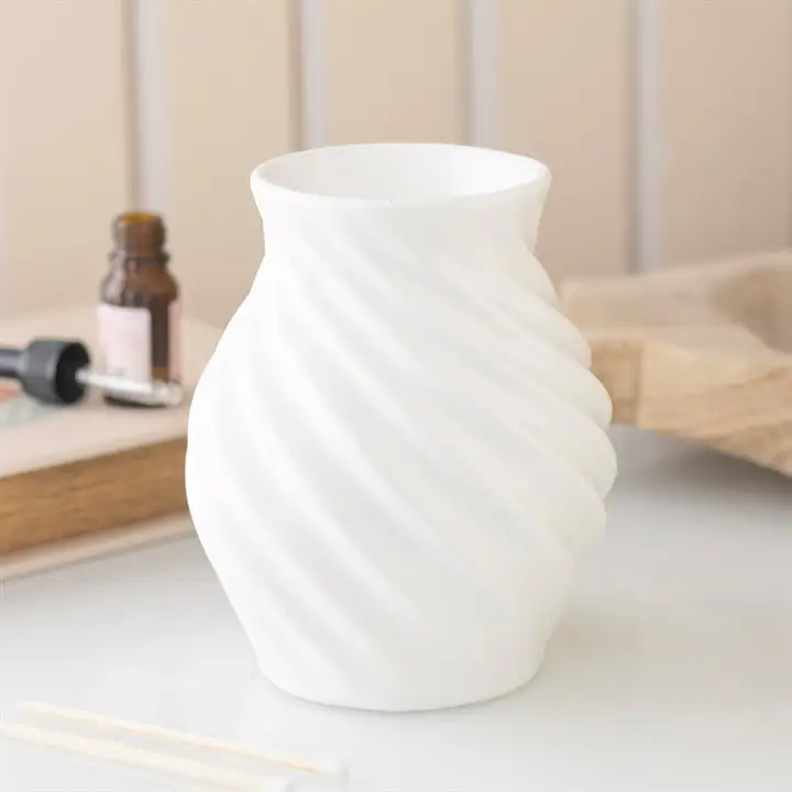 N/A Spiral Swirl Oil Burner and Wax Warmer -