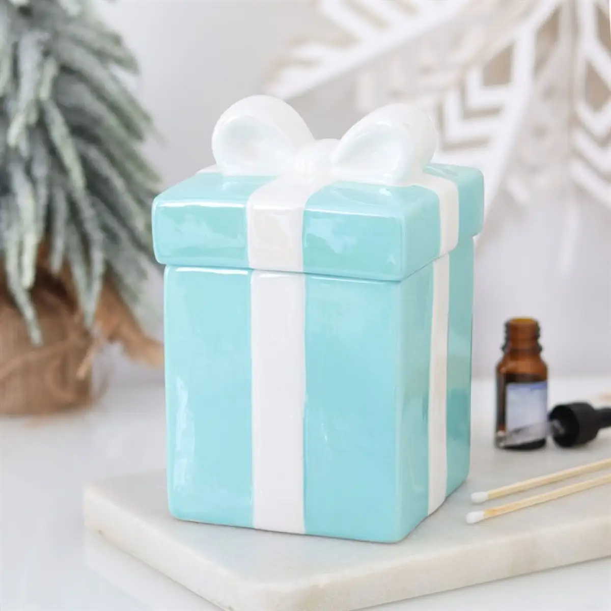 N/A Blue Christmas Present Oil Burner -