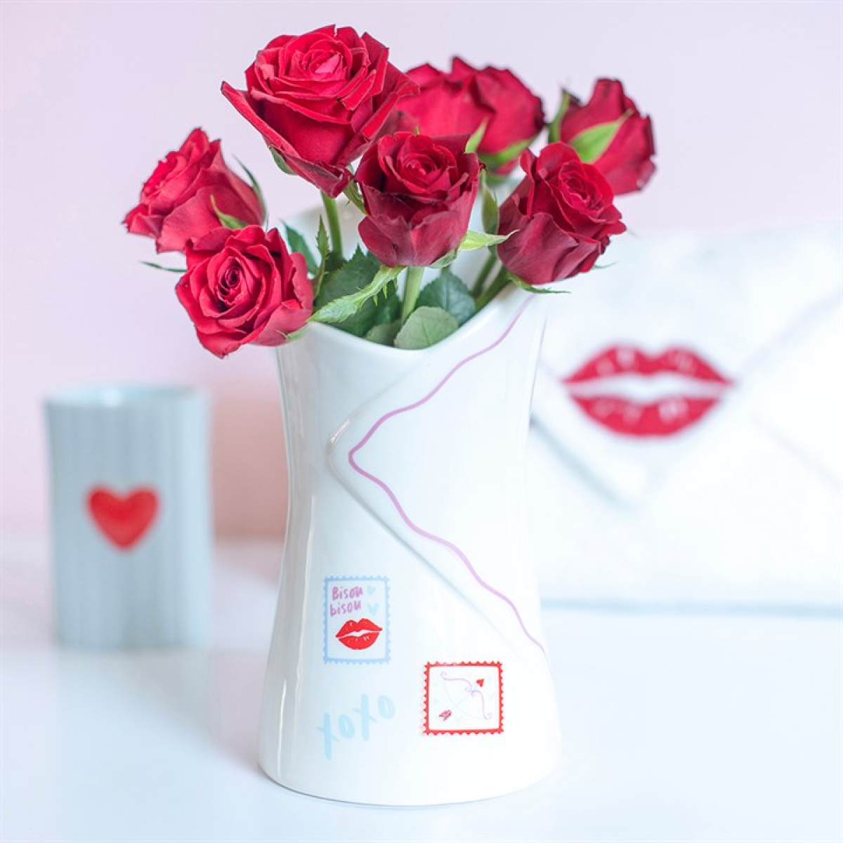 Charming Ceramic Bouquet Flower Vase for Your Fresh Flower Arrangements