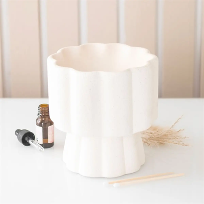 N/A Scalloped Pedestal Oil Burner -