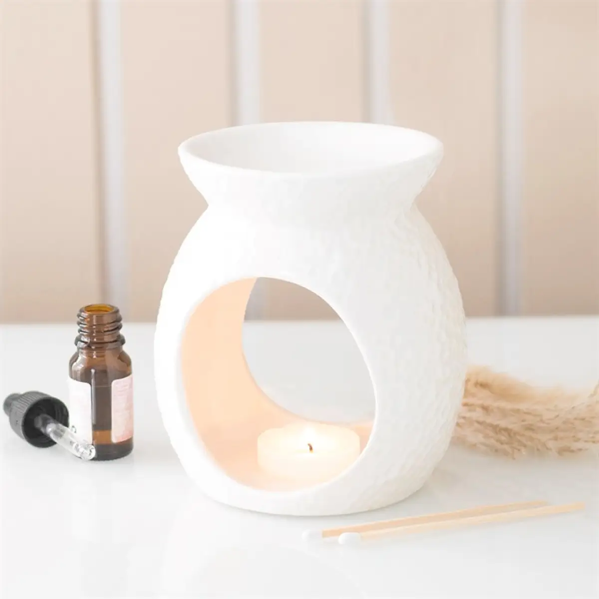 N/A Dimpled Oil Burner and Wax Warmer -