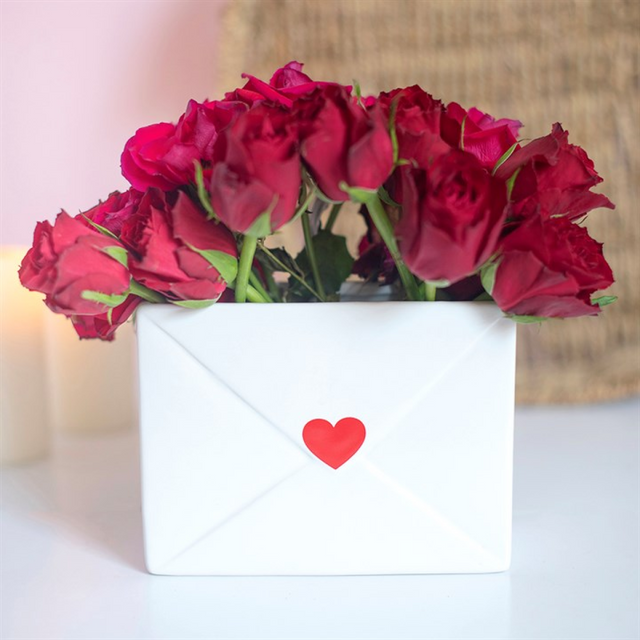 Ceramic Envelope Flower Vase with Heart Design - A Playful Touch for Any Occasion