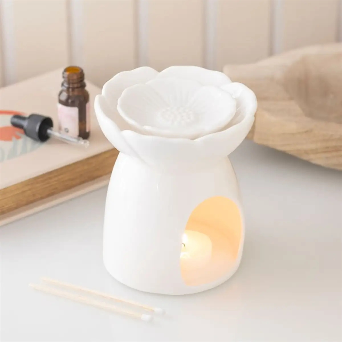 N/A White Peony Oil Burner and Wax Warmer -